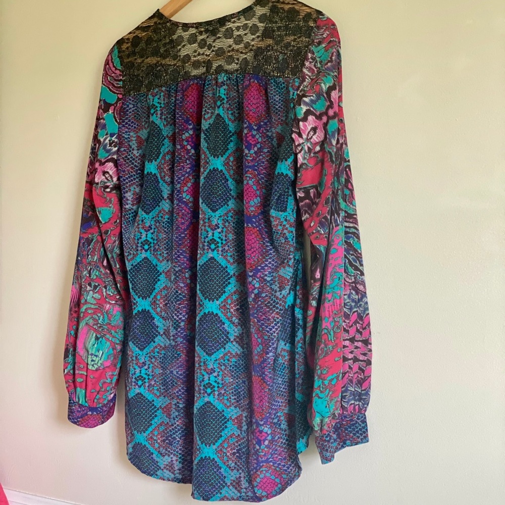 SNAKE PRINT EMBROIDERED & EMBELLISHED BLOUSE TOP - Picture 5 of 10
